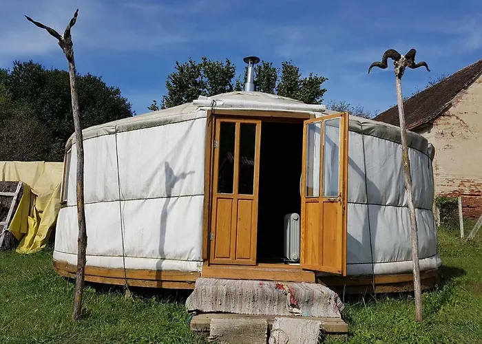 Nomad Jurta Zalakaros Mellett