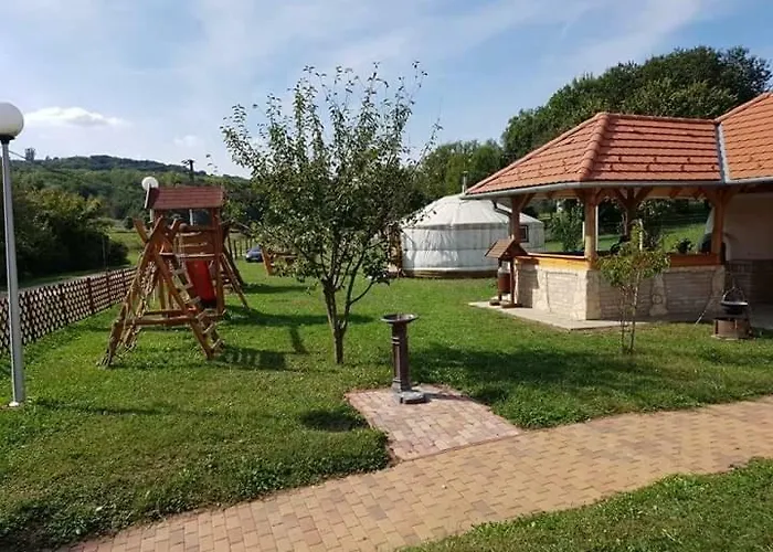 Nomád Jurta Zalakaros Mellett Zalamerenye